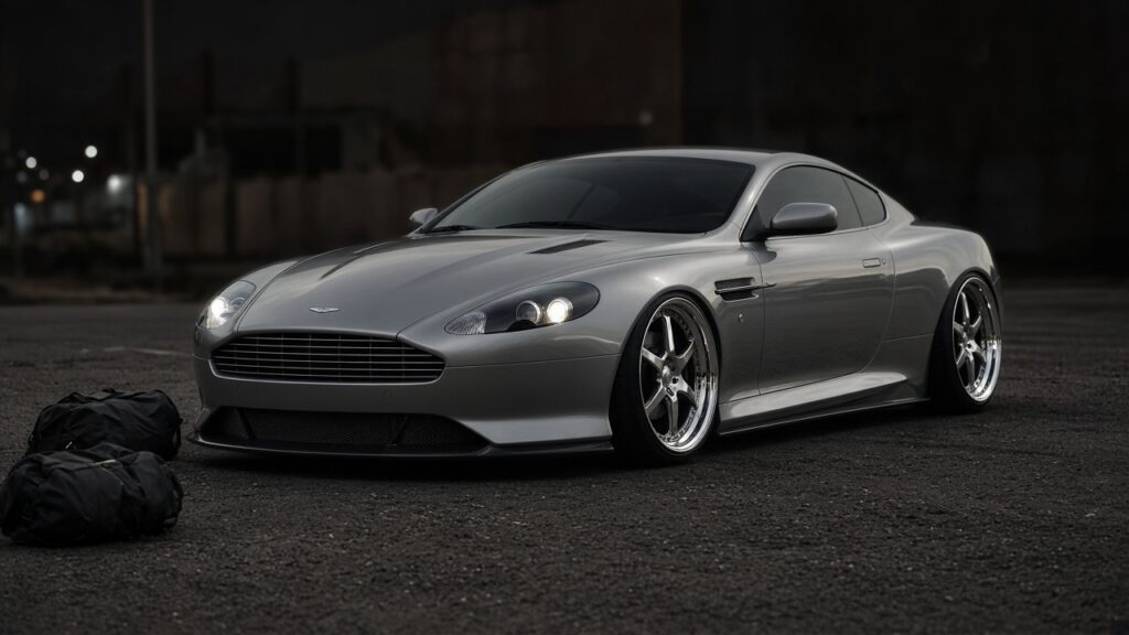 アストンマーティン DB9 (04-16) タイヤ・ホイールサイズ一覧｜PCD 5×114.3｜純正〜インチアップ カスタム custom