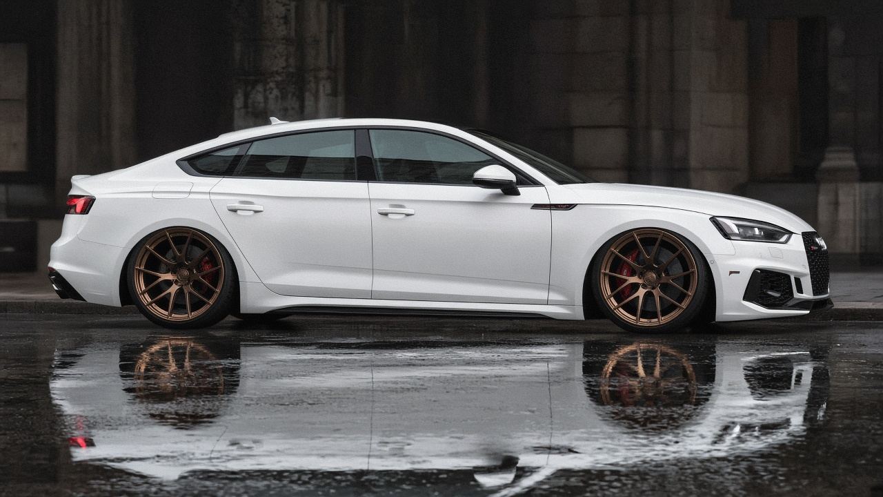 アウディ RS5(F5) タイヤ・ホイールの確認ポイント 真横