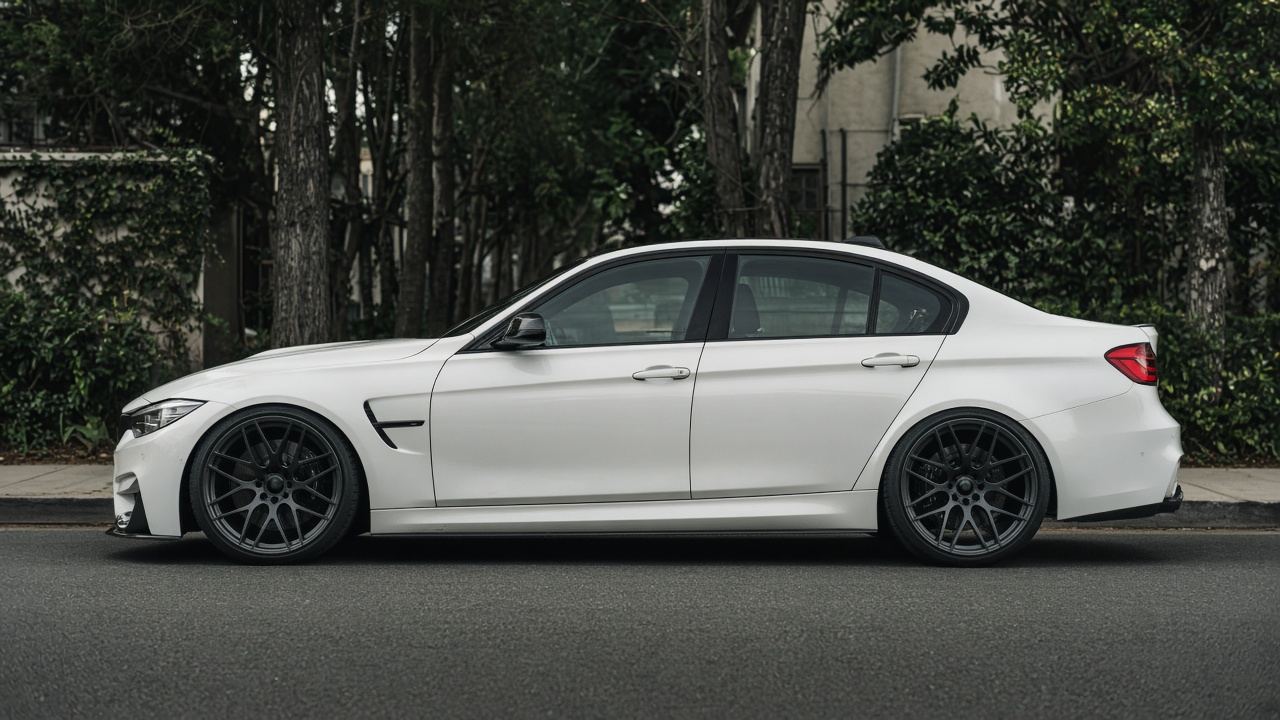 BMW M3(F80) タイヤ・ホイールの確認ポイント 真横