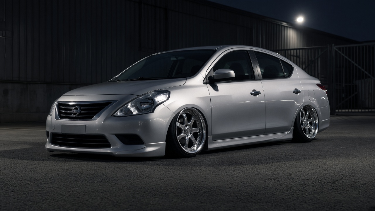 日産 ラティオ(N17) ホイール・タイヤサイズ表｜純正〜インチアップ〜ツライチ カスタム custom