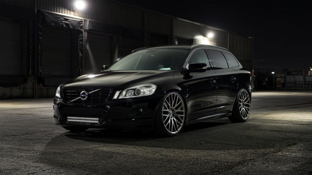ボルボ XC60 (初代 Y20 09-17) 冒険する足元を極めろ｜タイヤ＆ホイールガイド【PCD 5×108】 カスタム custom