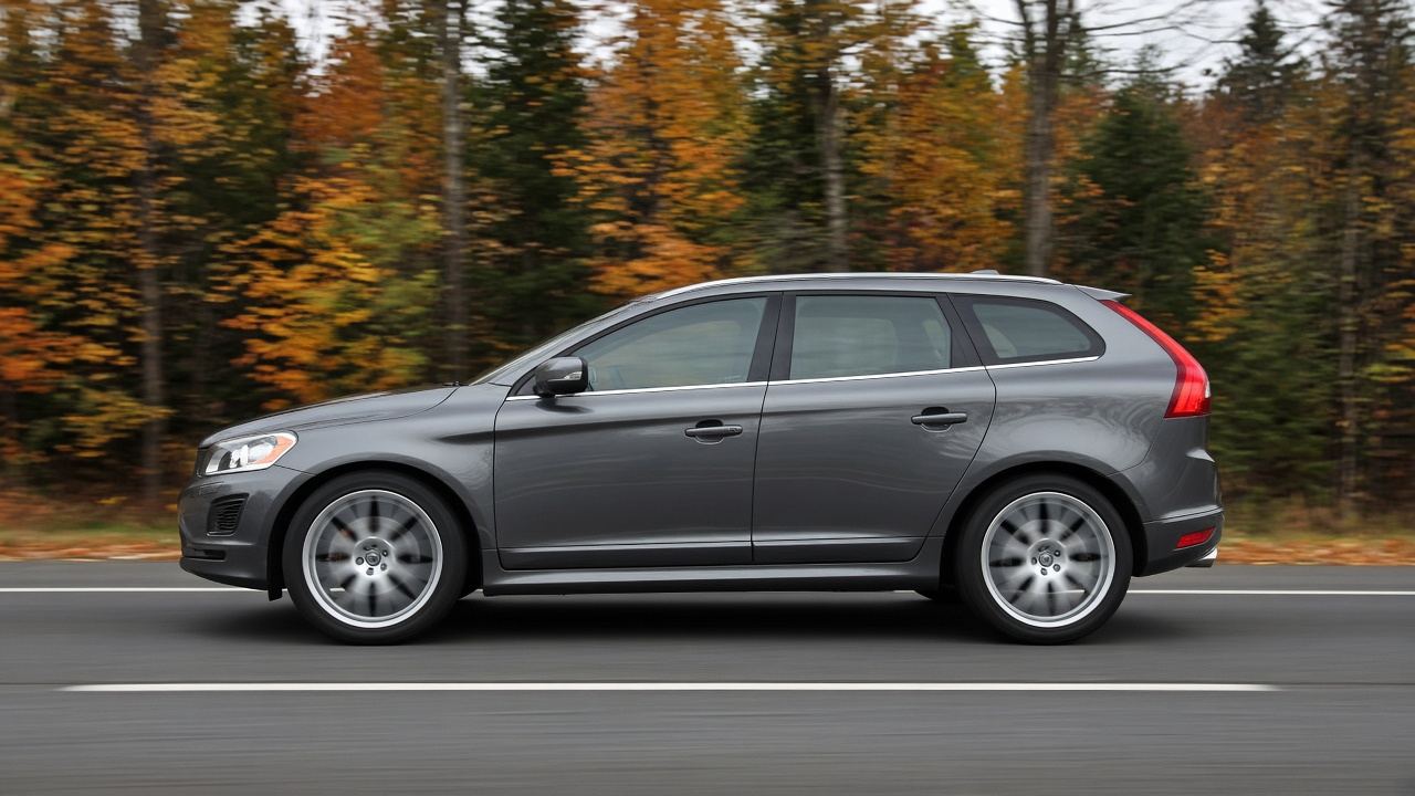 ボルボ XC60 (初代 Y20 09-17) 冒険する足元を極めろ｜タイヤ＆ホイールガイド【PCD 5×108】 真横